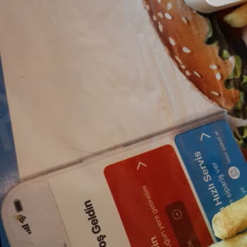 Burger King İlgisizlik Ve Kıl Çıkması