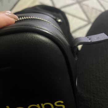 Calvin Klein Kullanmadan Askısı Koptu