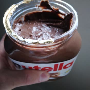 Nutella Pütür Pütür Çıktı.