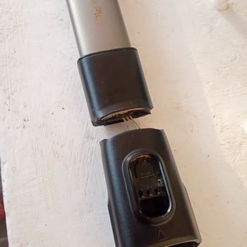 Philips Ev Aletleri XC8349/0 Şarjlı Dikey Süpürge Garanti Şikayeti