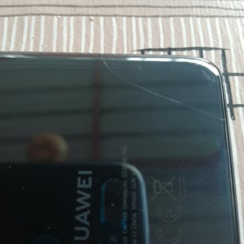 KVK Huawei Nova 9 Ekran Sararması