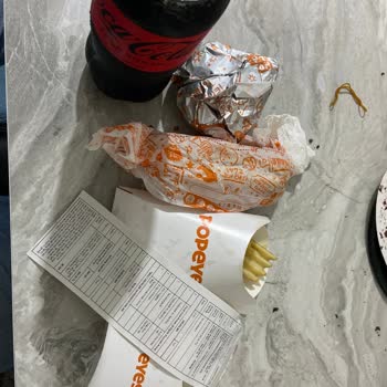 Popeyes Yanlış Ürün Ve Eksik Gönderilmesi + İlgisizliği
