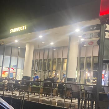 Starbucks Çalışanlarından Memnun Değilim