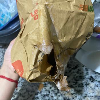 Burger King Siparişimdeki Sufleler Ve Sandviçler Kötü