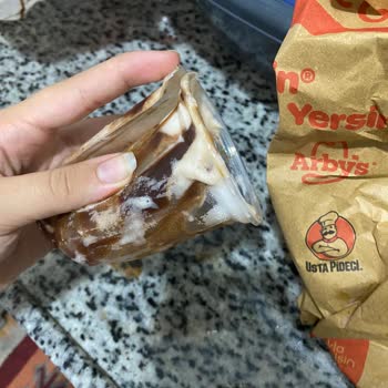 Burger King Siparişimdeki Sufleler Ve Sandviçler Kötü