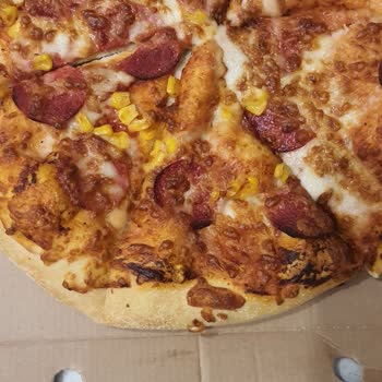 Pizza Hut Ben Utandım, Yapan Ne Rahat.