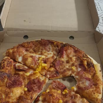 Pizza Hut Ben Utandım, Yapan Ne Rahat.