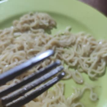 indomie İndomi Noodle İçinden Böcek Çıktı