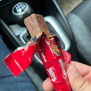 Nestle Nestlé Gofretten Saç Çıktı
