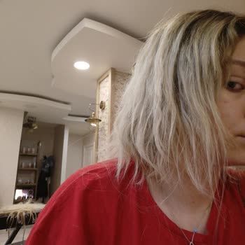 Sedat Güler Kuaför (İzmir) Kaynak Takım İşlemi