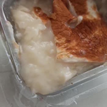 BİM Osmanoğlu Fırın Sütlaç Bozuk Çıkıyor