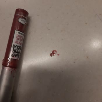 The Balm Rujun Yeni Olması Halinde Kapak Dışına Akıtması