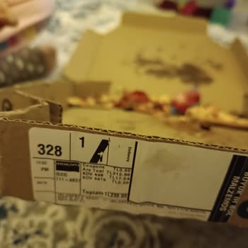 Domino's Pizza İstanbul Arnavutköy Şubesi'nden Sipariş Verdim, Pizzayı Açtığımda Buz Gibi Soğuktu