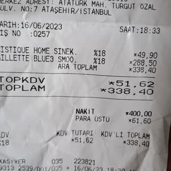 Migros'tan Aldığım Sinekliğin Yapışkanı Penceremi Mahvetti