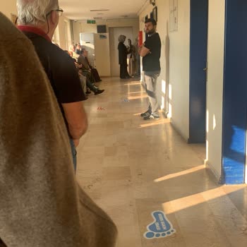 Giresun Üniversitesi Prof. Dr. A. İlhan Özdemir Eğitim Ve Araştırma Hastanesi Nöroloji Sıra Bitişi