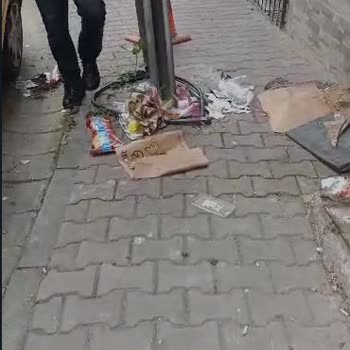 Kağıthane Seyrantepe Mahallesindeki Çöpler Düzgün Toplanmıyor