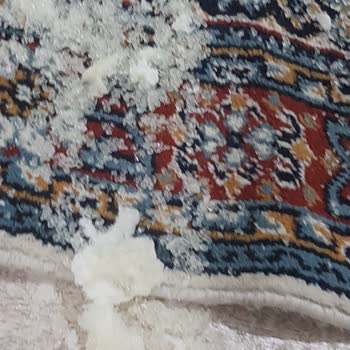 Molfix Bebek Bezinden Tuz Şeklinde Beyaz Maddeler Dökülmesi.