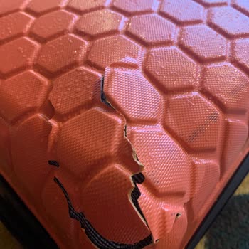 Tatilbudur Valizim Kırıldı. Hiç Kimse Sorumluluk Almıyor!