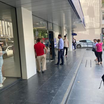 Yapı Kredi Bankası Kartal Atalar Şubesi