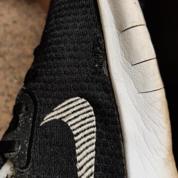 Nike İlk 30 Günde İade Edebilirsin Diyorsa O Kadar Dayanabileceği İçin