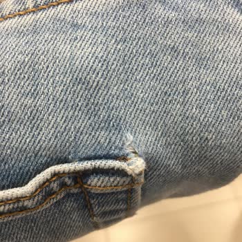 Pantolon Cep Kenarlarında Yırtılma Oluyor Colin's