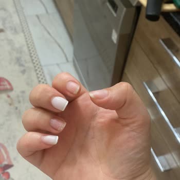 Eylül Öztürk Nail Spa Protez Tırnak Hizmetinden Memnun Kalmadım