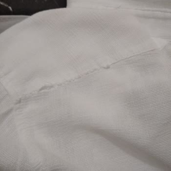 DeFacto Hatalı Ürünü İçindeki Uzun Etiketi Kestiğim İçin Kabul Etmiyor