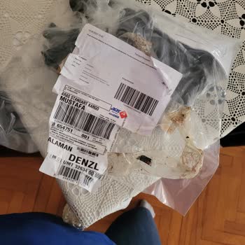 Aras Kargo Ürünün Kargo Tarafından Kolisinden Çıkartılıp Paketsiz Teslim Edilmesi