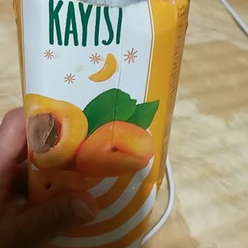 Dimes Gıda İçeceğin İçinden Değişik Madde Ve Pis Koku