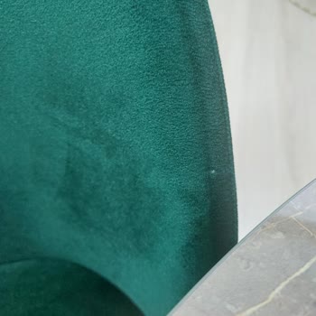 İstikbal Masanın Sandalyeleri Deforme Etmesi