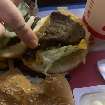 Burger King Kötü Big King Menü