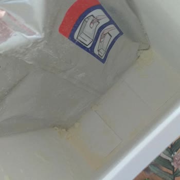 Civil Mağazası Bana Patlak Paketli Mama Satmış!