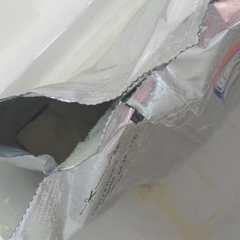 Civil Mağazası Bana Patlak Paketli Mama Satmış!