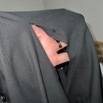 Süvari Giyim Atom'U Parçalama Süresi