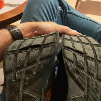 Derimod:Tek Giyimlik Ayakkabı... (! )