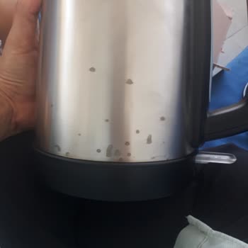 Philips Ev Aletleri Dış Yüzeyinde Paslanma Oluştu