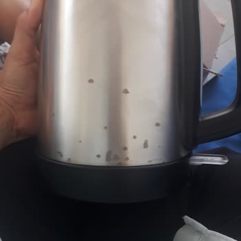 Philips Ev Aletleri Dış Yüzeyinde Paslanma Oluştu