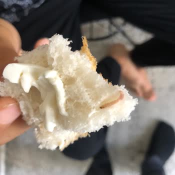 A101 Markette Aldığım Somun Ekmeğin İçinde Kurt Çıkması