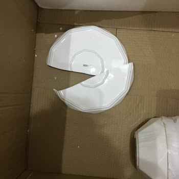 Şimal AVM Mağaza Yüzünden Ürünü İade Yapamıyorum Ürünler Hep Kırık