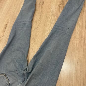 Gratis Üzerime Oje Döktü Kıyafetim Mahvoldu