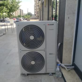 Arçelik Yoldan Geçen Herkesi Servis Yapmış Sanki Profesyonellik Sıfır