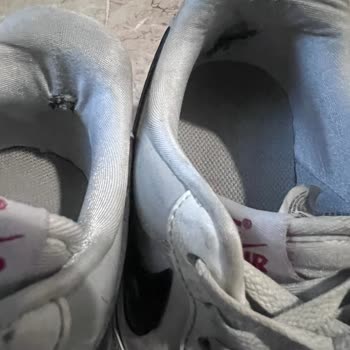 Barçın Spor Nike Marka Ayakkabımın Delinmesi