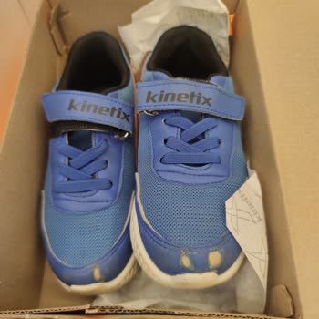 FLO Ayakkabı FLO Eski Alakayı Bitirdi. Bir Günde Ayakkabı Boşa Çıktı