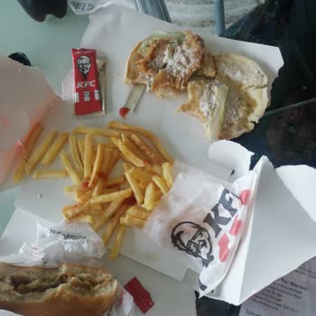 Trendyol Yemek- KFC Bornova Galata Rezidance