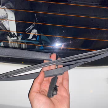 Shell Fethiye Araç Yıkama Cihazı Sileceğimizi Kırdı