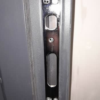 Bauhaus Çelik Kapı Montajı