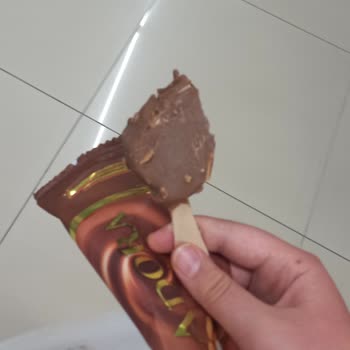 BİM'den Alınan Dondurmanın Çeyrek Çıkması