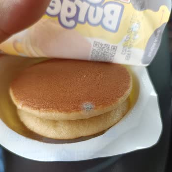 Eti Süt Burger Ambalajından Küflü Çıktı