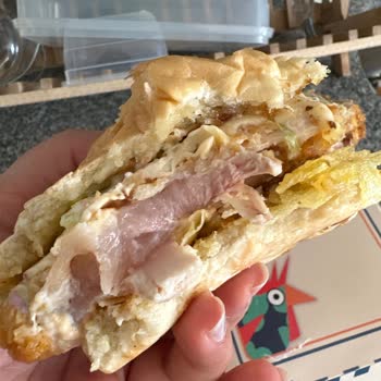 Salt Fried Chicken Çiğ Tavuk Zehirlenmesi