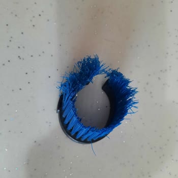 Philips 8785 Elektrik Süpürgesinin Mobilya Koruma Aparatı Hasar Gördü